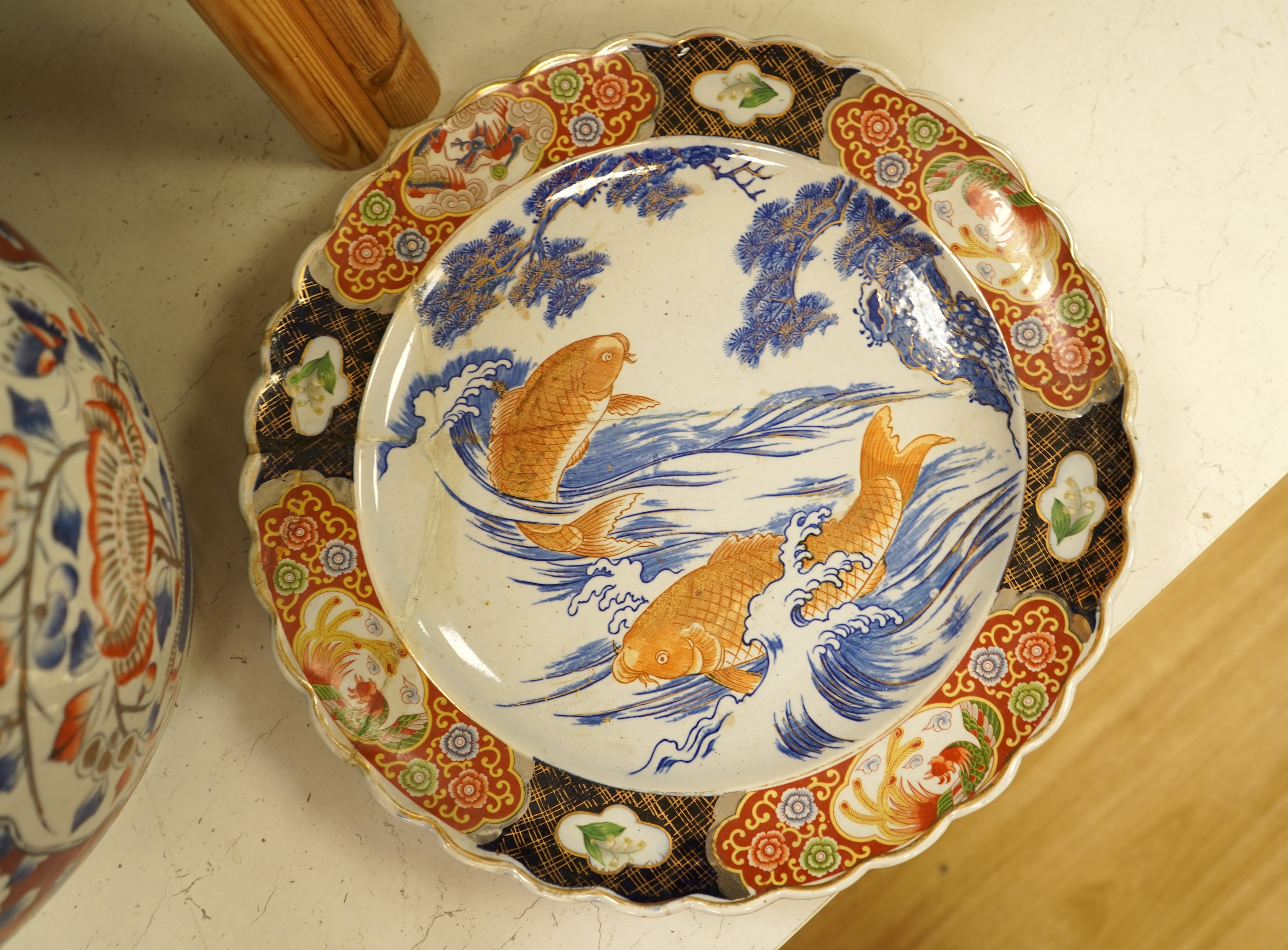 A Japanese Imari jardiniere and a similar ‘fish’ charger (a.f), largest 41cm in diameter